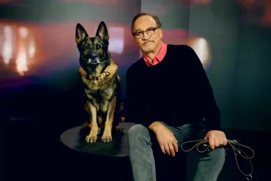 Jim Belushi und die Helden auf vier Pfoten „K9 – Die Hundestaffel mit Jim Belushi“